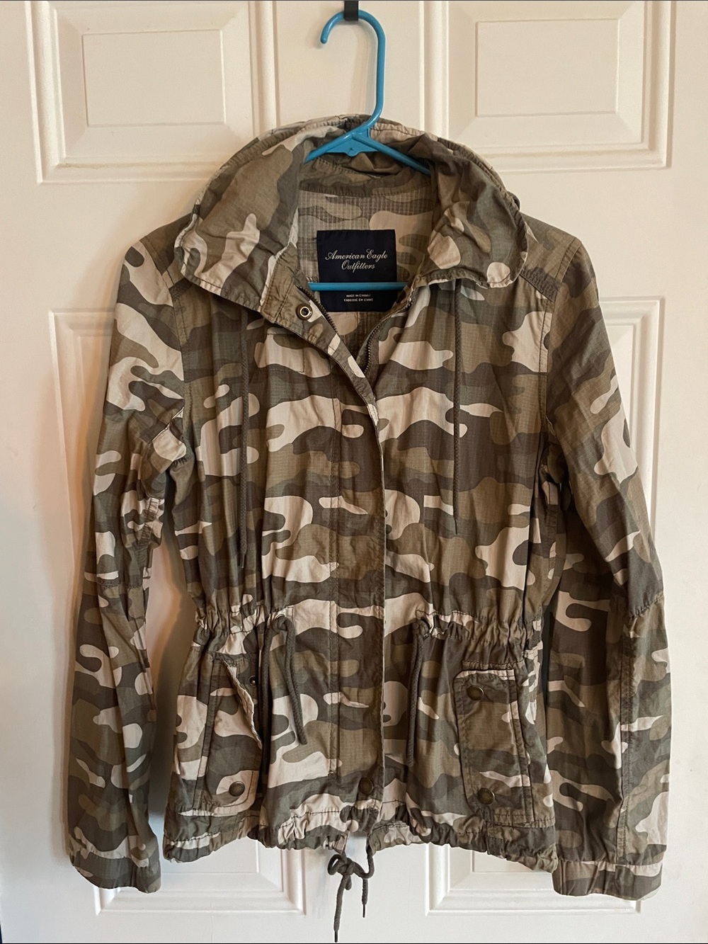American Eagle Outfitters Olive & Beige Camo Utility Jacket medium